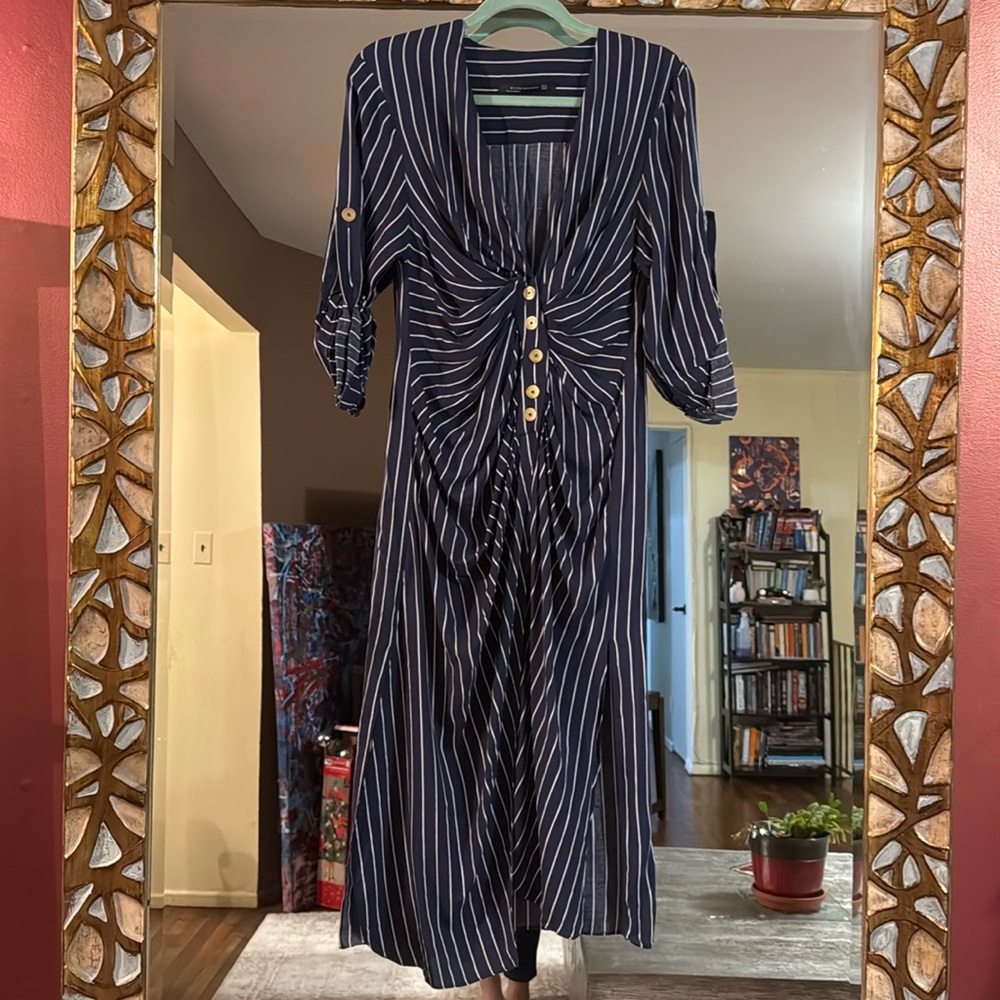 Zara xs shirt long, splits on the sides